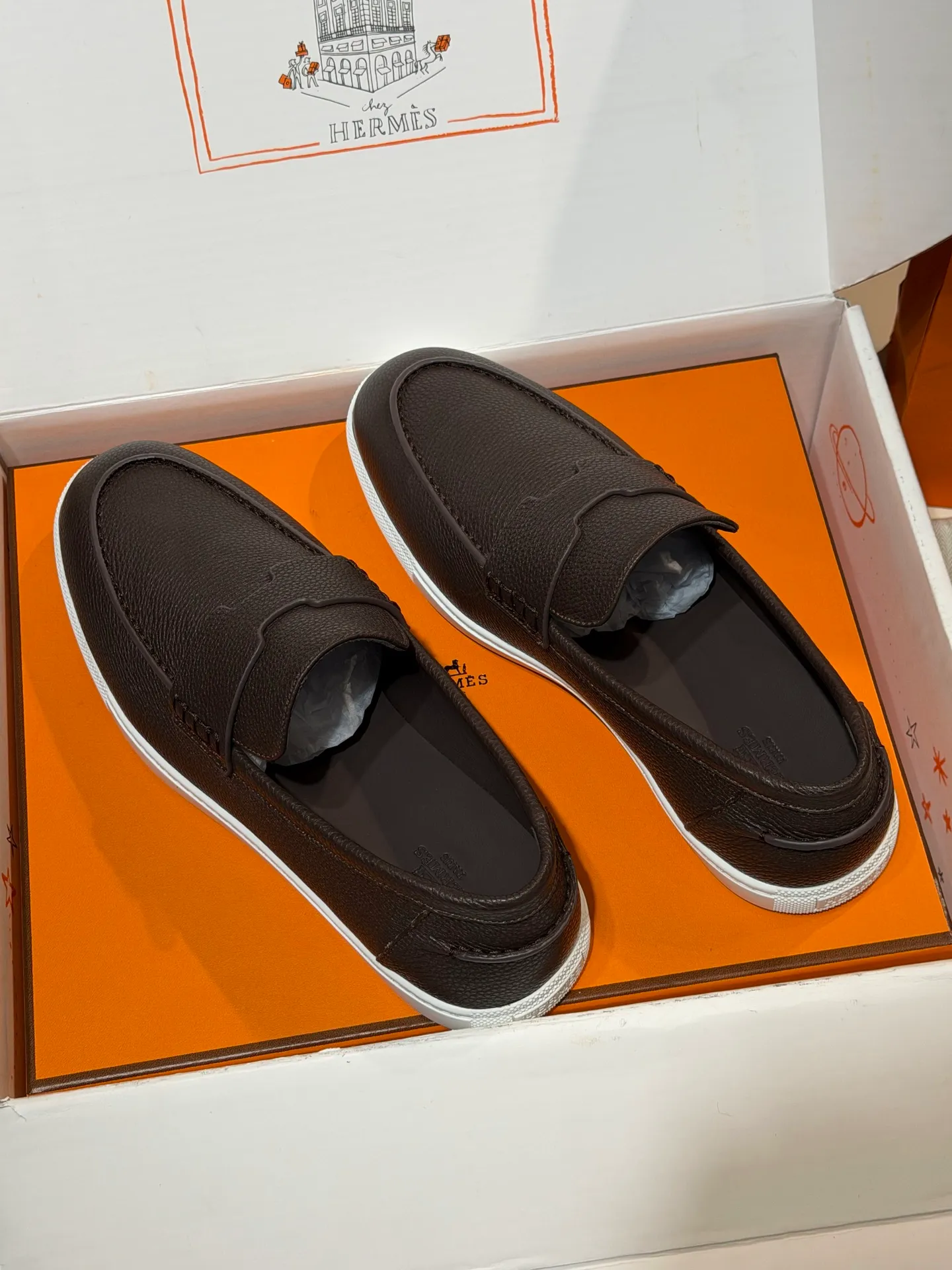 【HERMES】Top P:800💰-Size: 39-44 (38.45. Customized) H Home Freesstyle Men's Loafers Calfskin and Epsom Heritage calfskin high-top sports shoes, the soles are decorated with saddle stud buckle patterns, creating a modern urban style. Imported cowhide + cowhide lining + customized TPU outsole.
